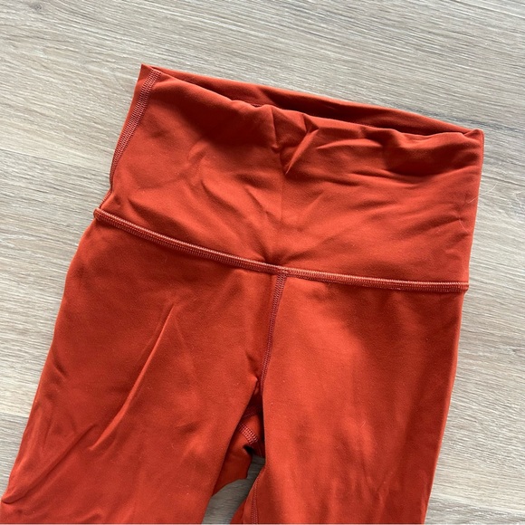 Lululemon Wunder Under Leggings - Picture 2 of 4